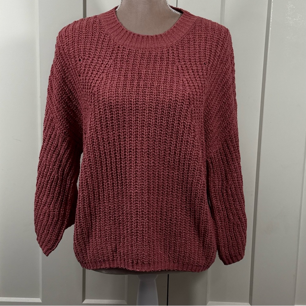 Elan Ribbed Crewneck Cropped Sweater in Dusty Rose Pink